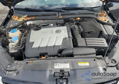 2013 Volkswagen Jetta Tdi z USA, uszkodzony, nr VIN 3VWLL7AJ6DM392700